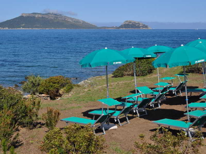 Club Hotel Baia Aranzos Golfo Aranci Exterior photo